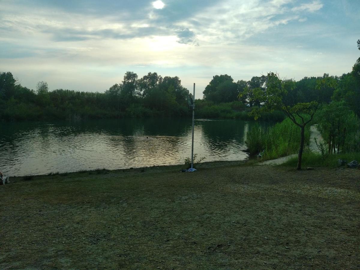 Camping Homair Domaine Des Iscles Mobil-Home Climatise Ла Рок д'Онтерон Екстериор снимка