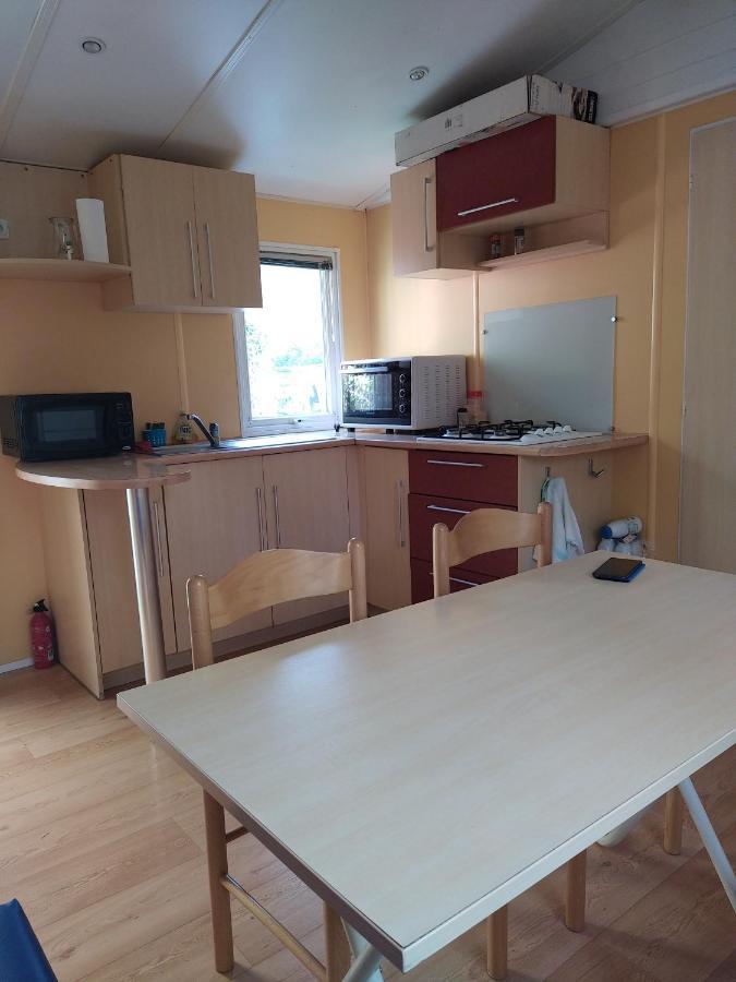 Camping Homair Domaine Des Iscles Mobil-Home Climatise Ла Рок д'Онтерон Екстериор снимка